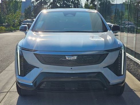 New 2026 Cadillac Optiq Luxury 1 AWD/4WD image 8