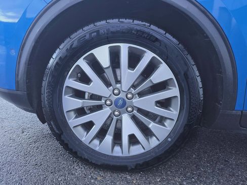 Used 2021 Ford Escape Titanium image 10