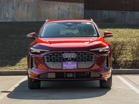 Certified 2025 Audi Q5 Premium Plus w/ Premium Plus image 31