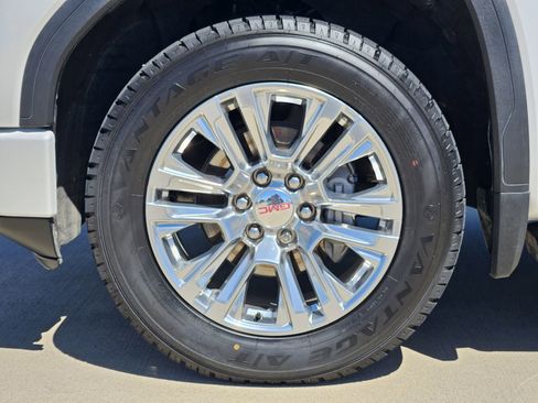 Used 2019 GMC Sierra 1500 Denali w/ Technology Package image 12