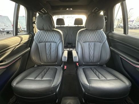 Used 2024 BMW X7 M60i w/ Executive Package image 15