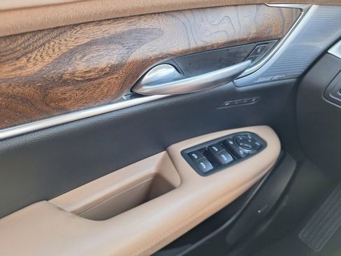 Certified 2024 Cadillac XT5 Premium Luxury w/ Platinum Package image 23