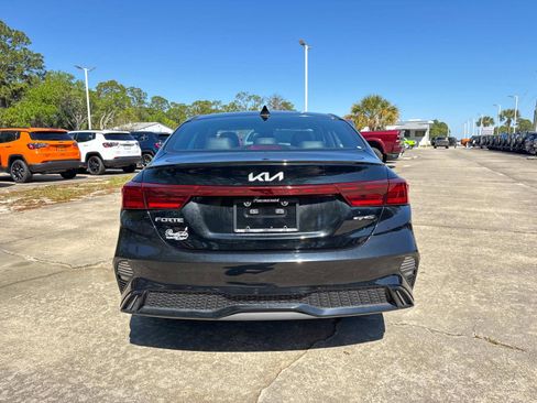 Used 2023 Kia Forte GT-Line w/ GT-Line Premium Package image 4