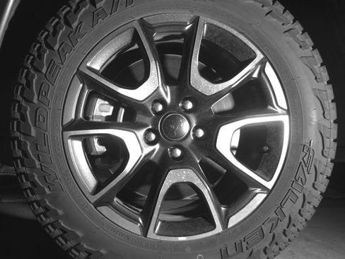 Used 2025 Jeep Compass Trailhawk w/ Trailer Tow Group AWD/4WD image 12