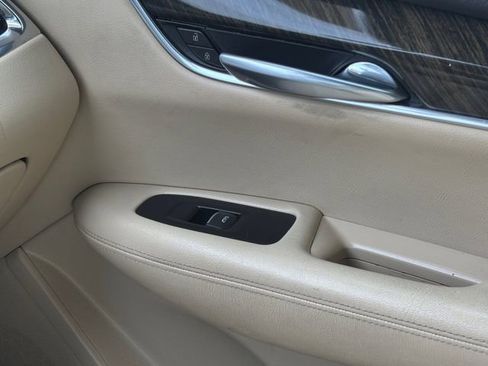 Used 2019 Cadillac XT5 FWD image 31
