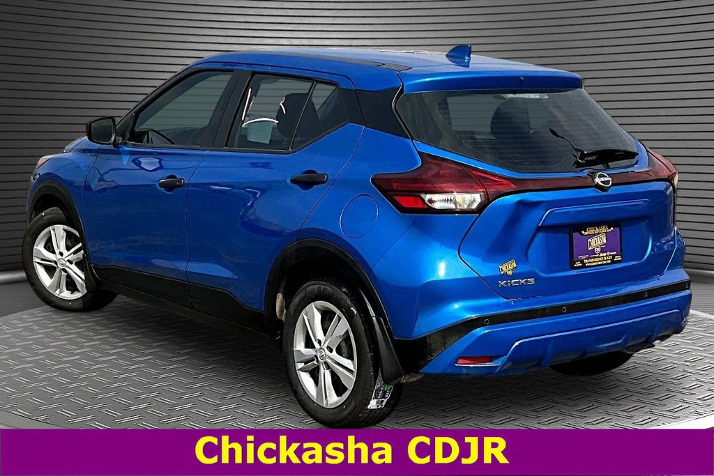 Used 2025 Nissan Kicks Play S FWD image 4