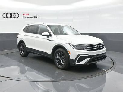 Used 2023 Volkswagen Tiguan SE w/ Panoramic Sunroof Package
