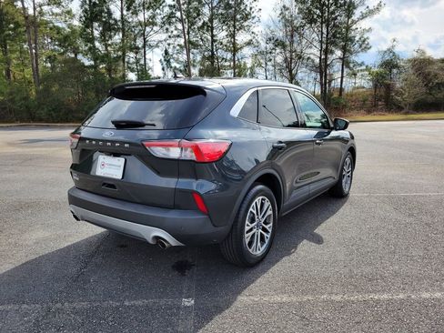Certified 2022 Ford Escape SEL image 6