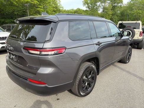 Used 2025 Jeep Grand Cherokee L Altitude AWD/4WD image 6