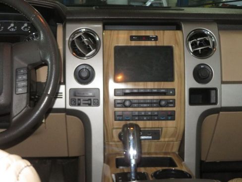 Used 2011 Ford F150 Lariat w/ Lariat Chrome Pkg AWD/4WD image 41