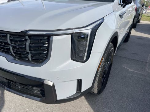 Used 2025 Kia Sorento SX Prestige w/ Olive Brown Leather Package image 7