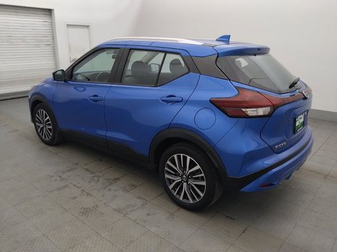 Used 2021 Nissan Kicks SV FWD image 3