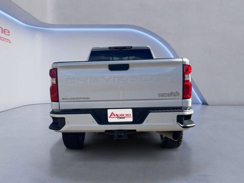 Used 2023 Chevrolet Silverado 3500 High Country w/ Z71 Off-Road Package image 4