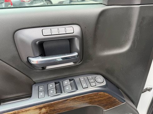 Used 2018 GMC Sierra 1500 Denali w/ Denali Ultimate Package AWD/4WD image 8