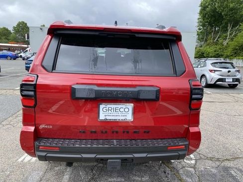 New 2026 Toyota 4Runner 4WD image 4