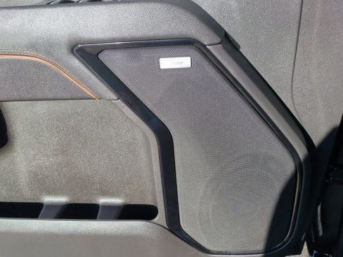 Used 2025 GMC Sierra 2500 AT4 w/ Technology Package image 27