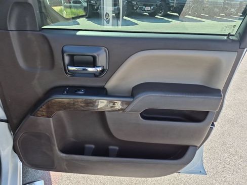Used 2017 Chevrolet Silverado 1500 LT w/ Texas Edition RWD image 40