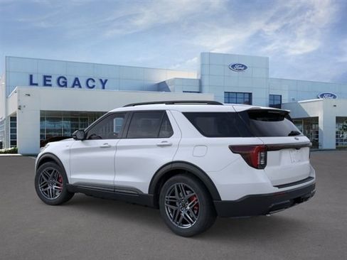 New 2026 Ford Explorer ST-Line w/ ST-Line Street Pack image 4