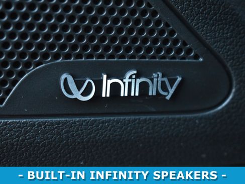 Used 2017 Hyundai Elantra Limited w/ Limited Tech Package 04 image 21