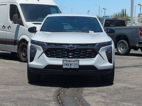 Used 2024 Chevrolet Trax RS w/ Driver Confidence Package FWD image 3