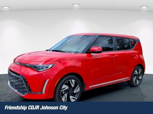 Used 2024 Kia Soul GT-Line w/ Option Group 020 FWD image 1