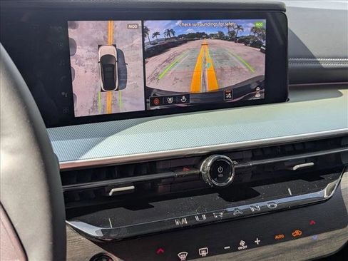New 2026 Nissan Murano Platinum AWD/4WD image 13
