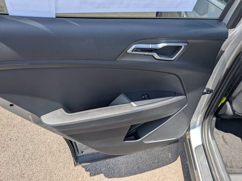 New 2026 Kia Sportage LX FWD image 10