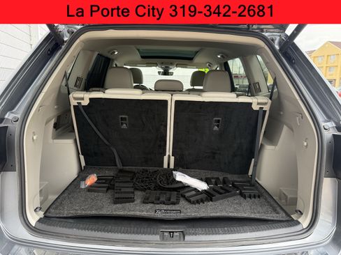 Used 2024 Volkswagen Atlas SEL Premium R-Line AWD/4WD image 11