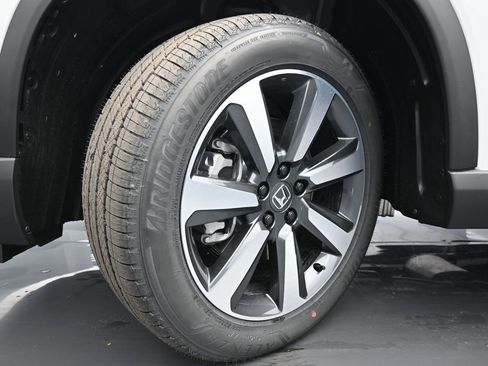 New 2025 Honda Pilot Touring image 43