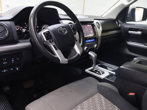 Used 2020 Toyota Tundra SR5 w/ TRD Off-Road Package image 17