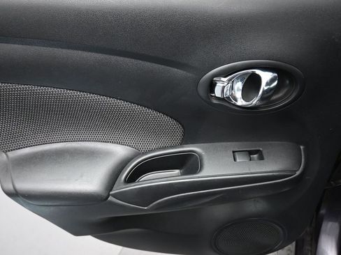 Used 2015 Nissan Versa SV image 25