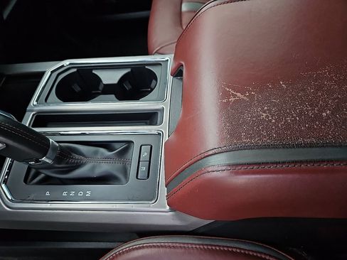 Used 2018 Ford F150 Platinum w/ Equipment Group 701A Luxury AWD/4WD image 25