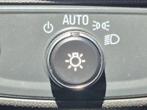 Used 2024 Chevrolet Equinox LT AWD/4WD image 17