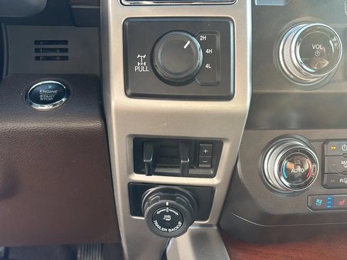 Used 2020 Ford F250 King Ranch w/ King Ranch Ultimate Package AWD/4WD image 29