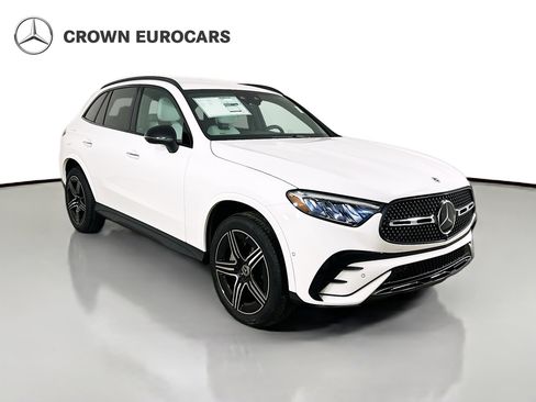 Used 2026 Mercedes-Benz GLC 300 4MATIC image 3