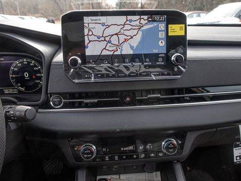 New 2025 Mitsubishi Outlander 4WD Plug-In Hybrid image 36