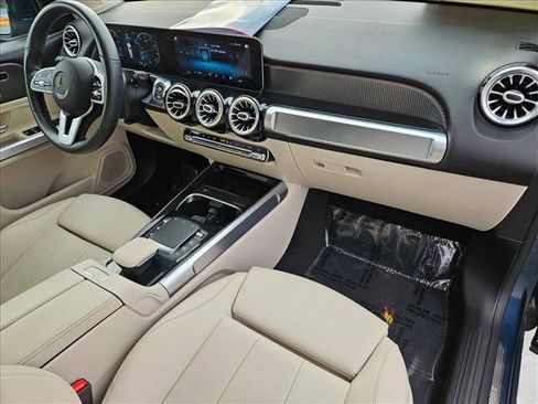 Certified 2021 Mercedes-Benz GLB 250 image 21