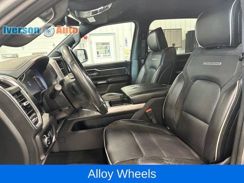 Used 2024 RAM 1500 Laramie AWD/4WD image 17