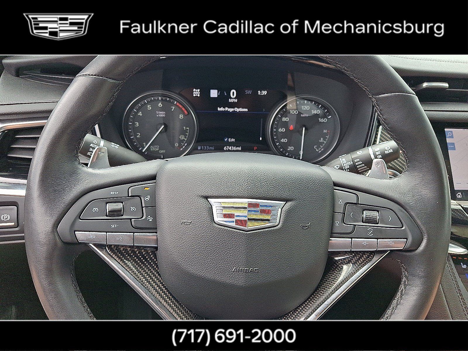 Used 2023 Cadillac XT6 Sport w/ Technology Package AWD/4WD image 16