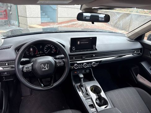 Used 2023 Honda Civic EX image 10