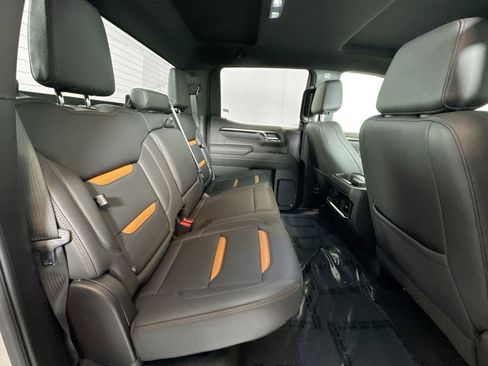 Used 2025 GMC Sierra 1500 AT4 image 25
