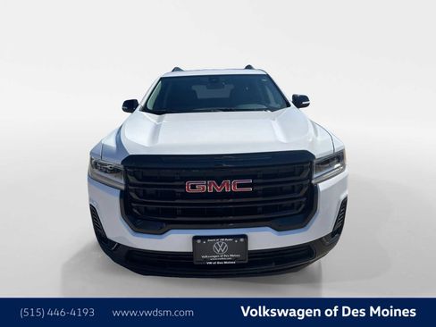 Used 2023 GMC Acadia SLT w/ Elevation Edition image 7