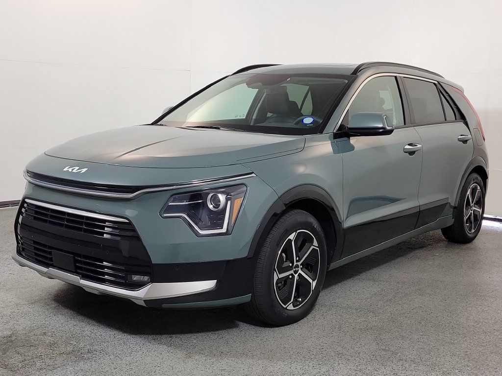 Used 2023 Kia Niro FWD image 3