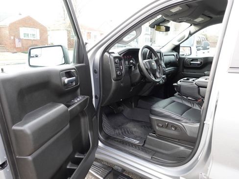 Used 2023 Chevrolet Silverado 1500 Custom w/ LPO, Dark Essentials Package image 10