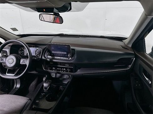 Used 2023 Nissan Rogue SV image 22