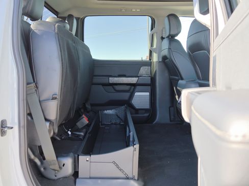 New 2025 Ford F250 Lariat w/ Lariat Ultimate Package image 46