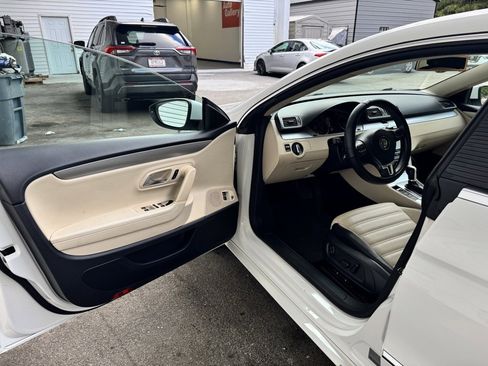 Used 2012 Volkswagen CC Sport image 4
