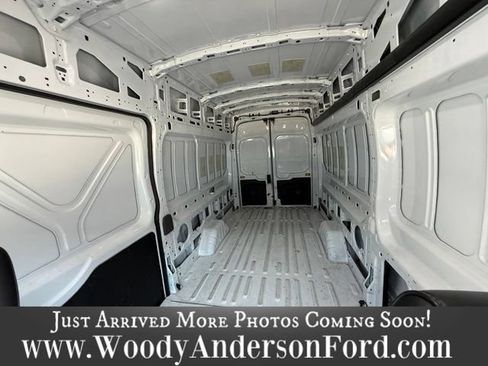 Used 2025 Ford Transit 250 148 High Roof Extended RWD image 7