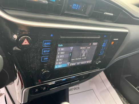 Used 2017 Toyota Corolla SE image 14