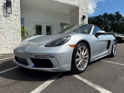 Used 2017 Porsche 718 Boxster S RWD image 27